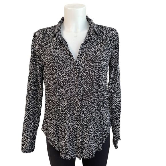ANTHROPOLOGIE CLOTH & STONE DITSY FLORAL BLACK WHITE BUTTON FRONT LS BLOUSE XS - Picture 1 of 5